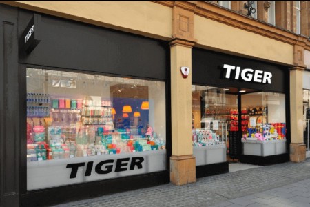Flying Tiger, Oxford Street, London - shopfront 