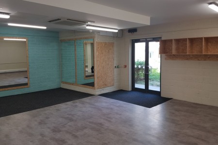 Dorchester House Gym – student accommodation Bristol, bespoke flooring, storage, mirrors