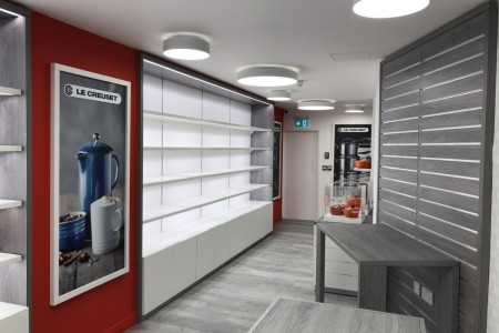 Le Creuset, Marylebone - red, white and grey shopfitting interior